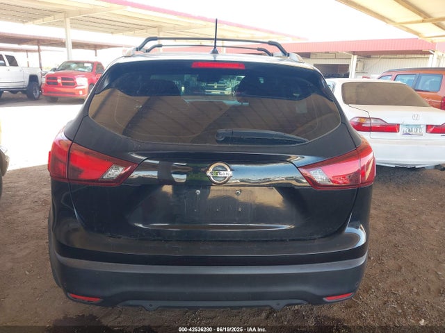 Nissan 2019 2019 JN1BJ1CP6KW527452 Image 16