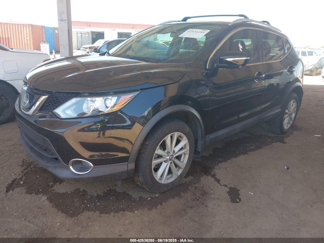 Nissan 2019 2019 JN1BJ1CP6KW527452 Image 2