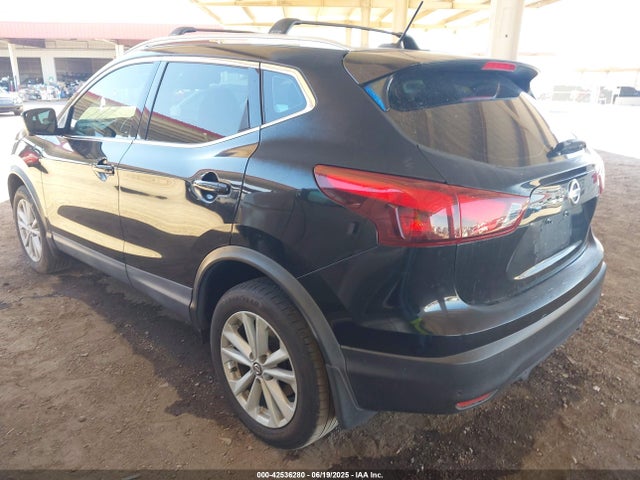 Nissan 2019 2019 JN1BJ1CP6KW527452 Image 3