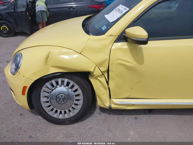 3VWJX7AT7EM631623 Volkswagen 2014