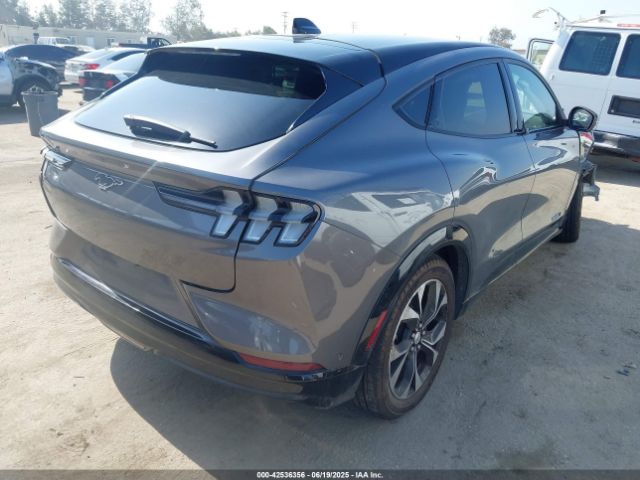 2021 FORD MUSTANG MACH-E 3FMTK3R77MMA21256 Photo 3