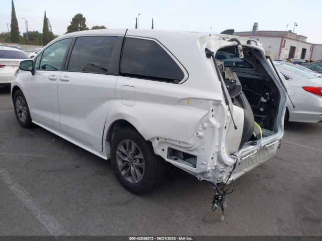 2022 TOYOTA SIENNA 5TDKRKEC9NS122406 Photo 2