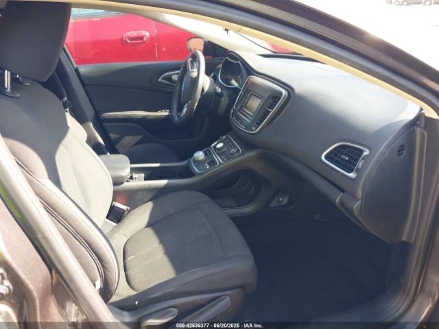 2016 CHRYSLER 200 1C3CCCAB3GN121614 Photo 4