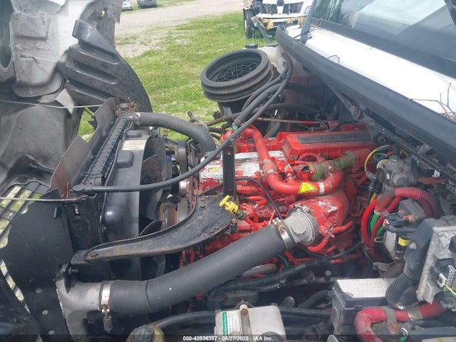 3ALACWCY5GDHN2740 Freightliner Cummins Isl