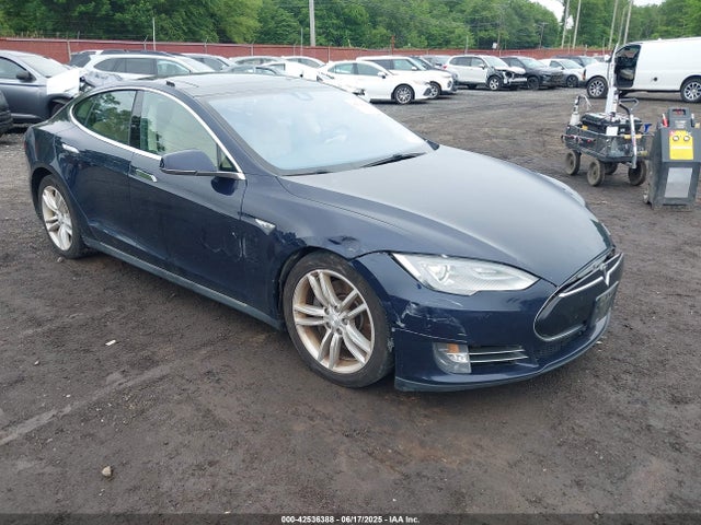 2015 TESLA MODEL S 5YJSA1H26FFP74569 Photo 0