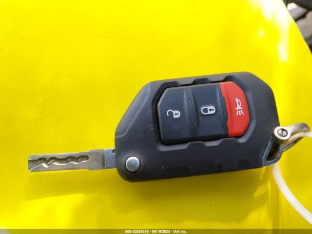 2022 JEEP WRANGLER UNLIMITED 1C4HJXDG5NW113205 Photo 10