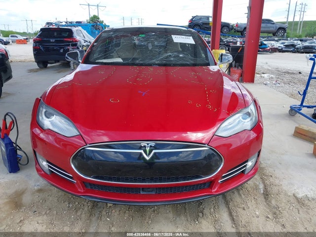 42536486 :رقم المزاد ، 5YJSA1H20FF093565 vin ، 2015 Tesla Model S 70d/85d/p85d مزاد بيع