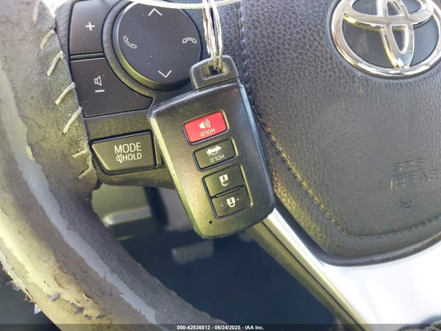Toyota 2zr-fe 2017 5YFBURHE6HP705484 Image 11