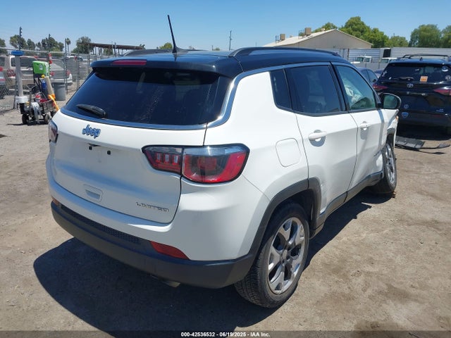 3C4NJCCB7JT410882 Jeep 2018