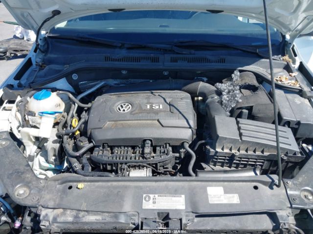3VWL07AJ6FM302232 Volkswagen 2015
