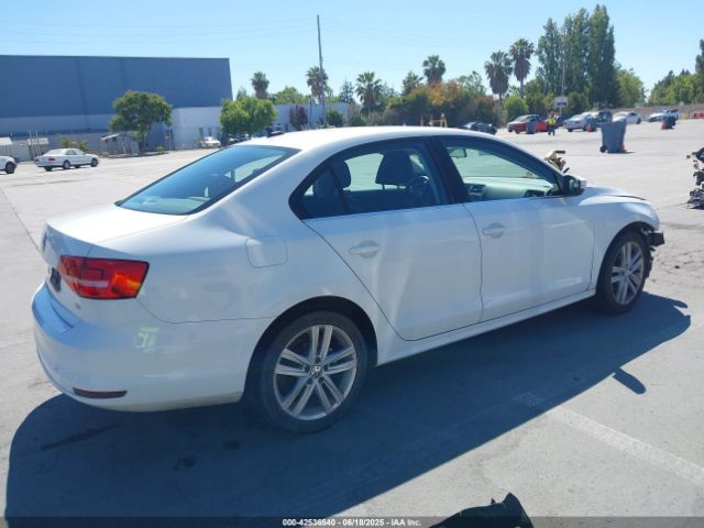 3VWL07AJ6FM302232 Volkswagen 2015