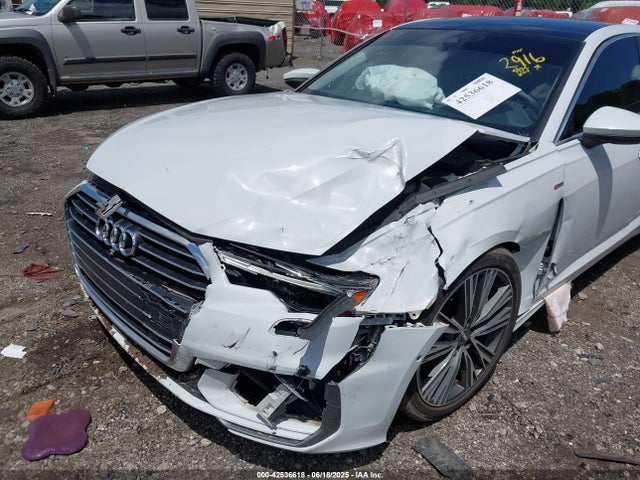 2019 AUDI A6 WAUL2BF29KN062916 Photo 5