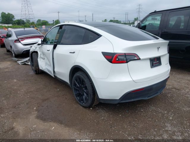2021 TESLA MODEL Y 5YJYGDEE8MF068886 Photo 2