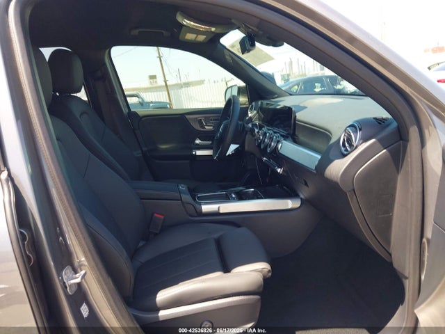 W1N4M4GB1SW416037 Mercedes-Benz m260