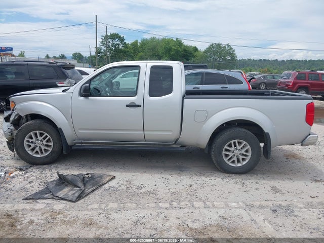 1N6AD0CW3GN766162 Nissan 2016