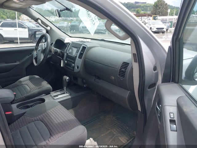 1N6AD0CW3GN766162 Nissan 2016