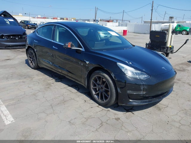 2019 TESLA MODEL 3 5YJ3E1EA7KF306638 Photo 0