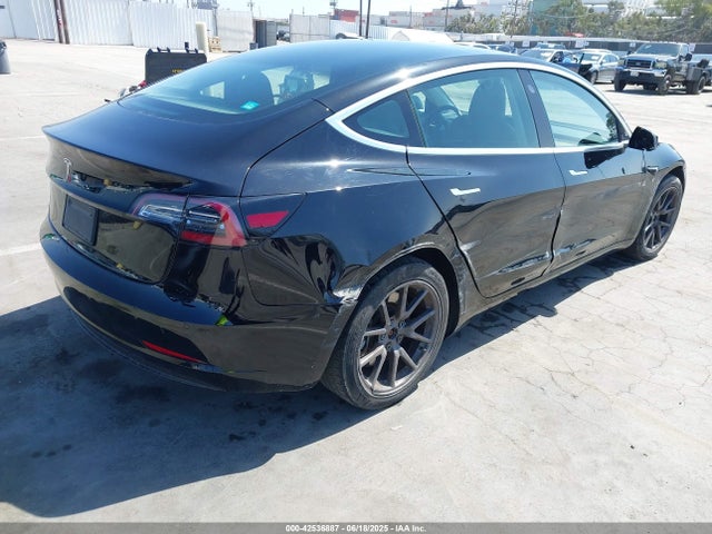 2019 TESLA MODEL 3 5YJ3E1EA7KF306638 Photo 3