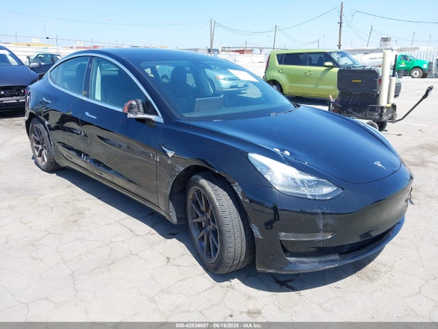 2019 TESLA MODEL 3 5YJ3E1EA7KF306638 Photo 5