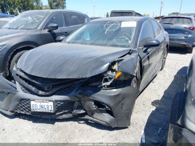2018 TOYOTA CAMRY 4T1B11HK5JU607020 Photo 1