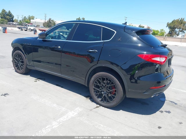 ZN661XUA5JX303642 Maserati m156d