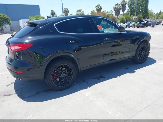 ZN661XUA5JX303642 Maserati m156d