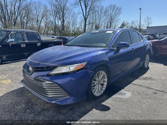 2018 TOYOTA CAMRY 4T1B11HK7JU572111 Photo 1