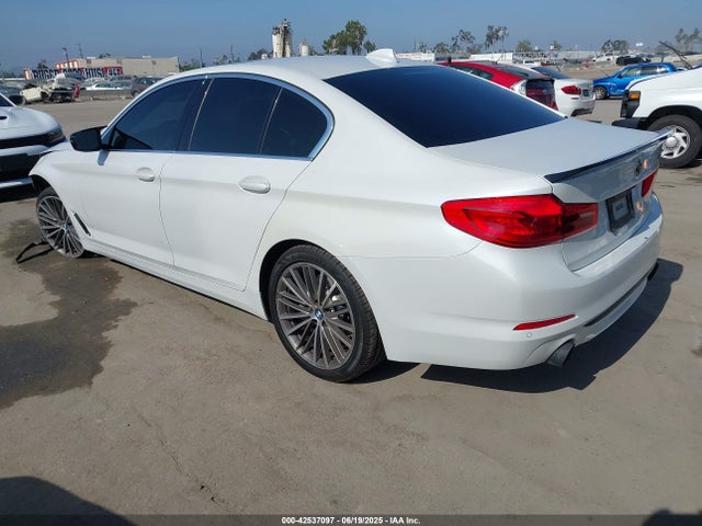 WBAJR3C08LCE08370 BMW 2020