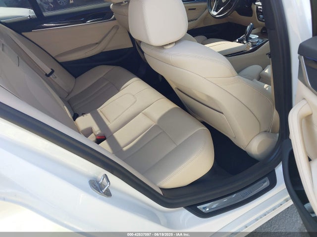 WBAJR3C08LCE08370 BMW 2020