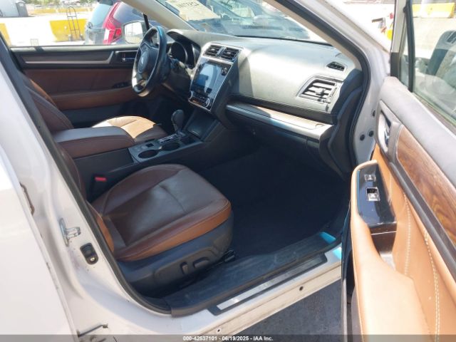 4S4BSATC5J3302975 Subaru u5