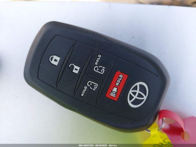 2021 TOYOTA SIENNA 5TDKRKEC3MS011073 Photo 10