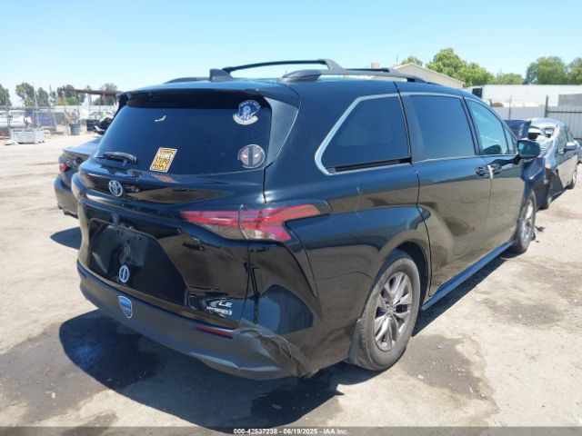 2021 TOYOTA SIENNA 5TDKRKEC3MS011073 Photo 3