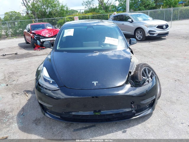 5YJ3E1EA0MF084849 Tesla MODEL 3