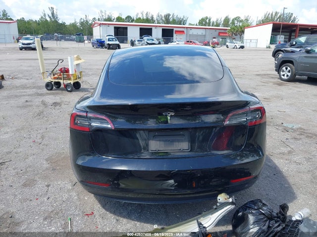 5YJ3E1EA0MF084849 Tesla MODEL 3