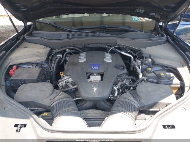 Продажа на аукционе авто 2019 Maserati Levante S Gransport, vin: ZN661YUS1KX325296, номер лота: 42537424