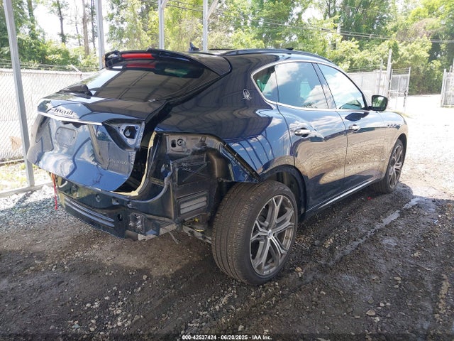 Продажа на аукционе авто 2019 Maserati Levante S Gransport, vin: ZN661YUS1KX325296, номер лота: 42537424