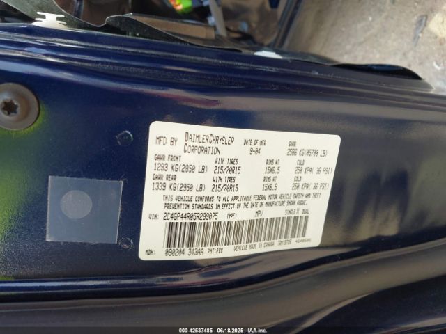 2005 CHRYSLER TOWN & COUNTRY 2C4GP44R05R299075 Photo 8