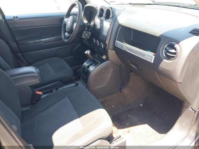 2016 JEEP COMPASS 1C4NJCBA0GD560307 Photo 4