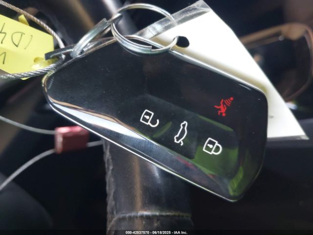 2021 VOLKSWAGEN ID.4 WVGTMPE28MP024849 Photo 10