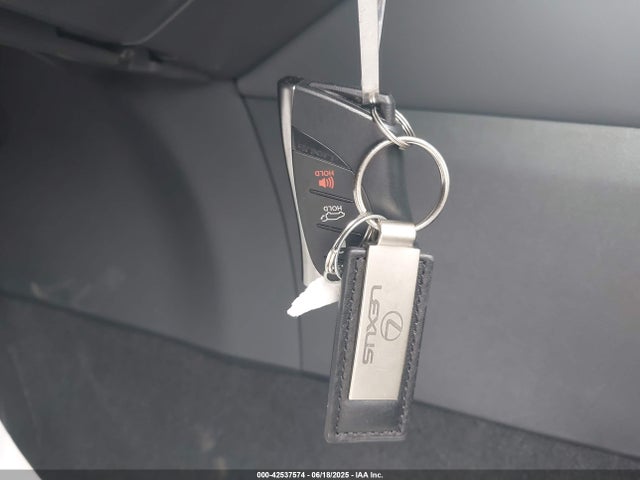2T2BBMCA1SC065748 Lexus a25a-fxs