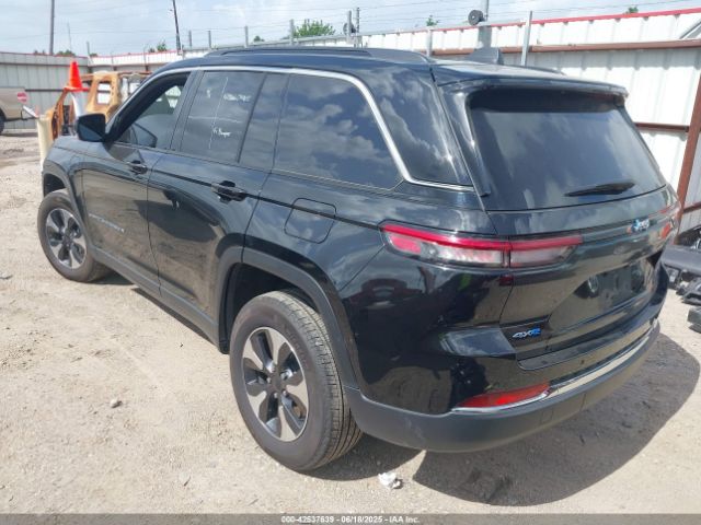 2024 JEEP GRAND CHEROKEE 4XE 1C4RJYB6XRC181771 Photo 2