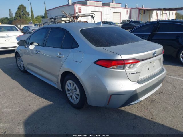 2020 TOYOTA COROLLA JTDEBRBE2LJ004529 Photo 2