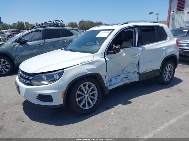 WVGRV7AX4HW502964 Volkswagen 2.0 tsi