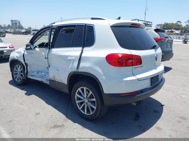 WVGRV7AX4HW502964 Volkswagen 2.0 tsi