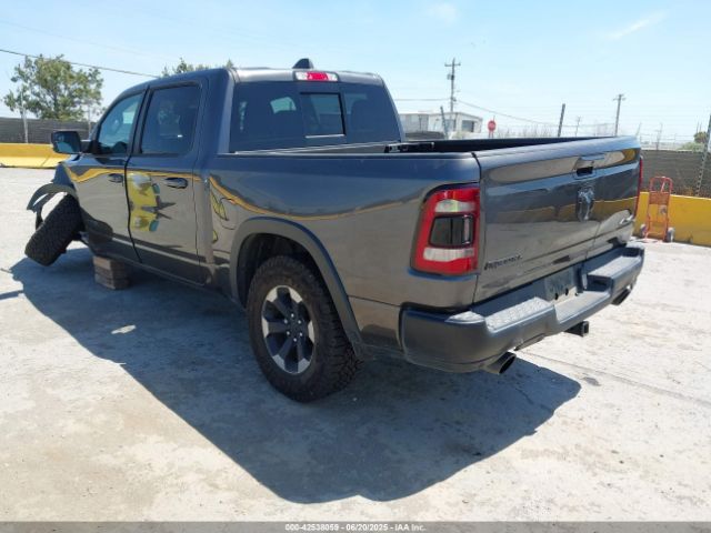2020 RAM 1500 1C6SRFLT8LN164196 Photo 2