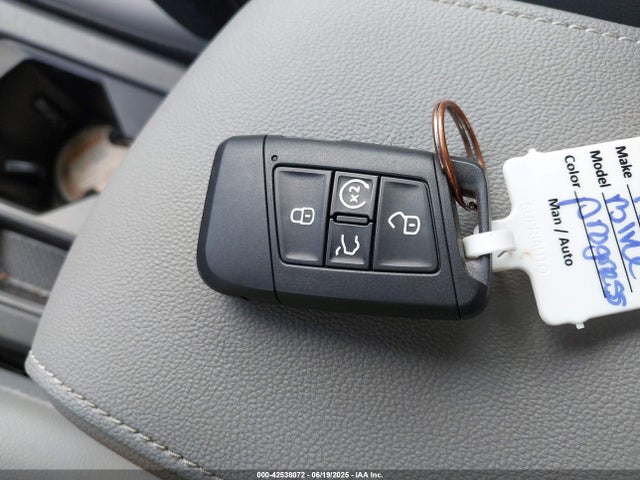 Volkswagen Taos 2022 3VVPX7B28NM055495 Image 11