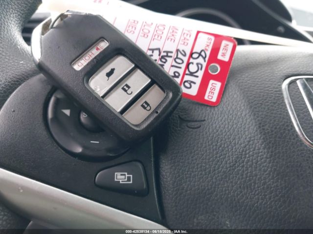 2019 HONDA FIT 3HGGK5H85KM748308 Photo 10