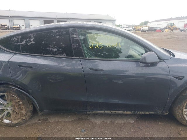 Tesla 2023 2023 7SAYGDEE3PF804236 Image 12