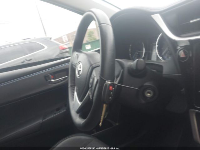 2017 TOYOTA COROLLA 5YFBURHE7HP633484 Photo 10