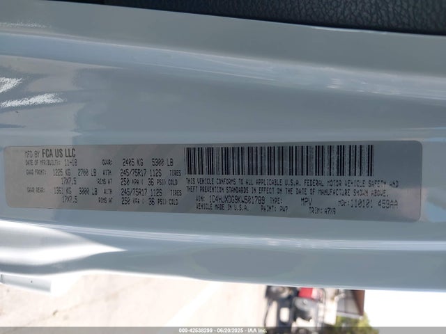 1C4HJXDG9KW501789 Jeep 2019
